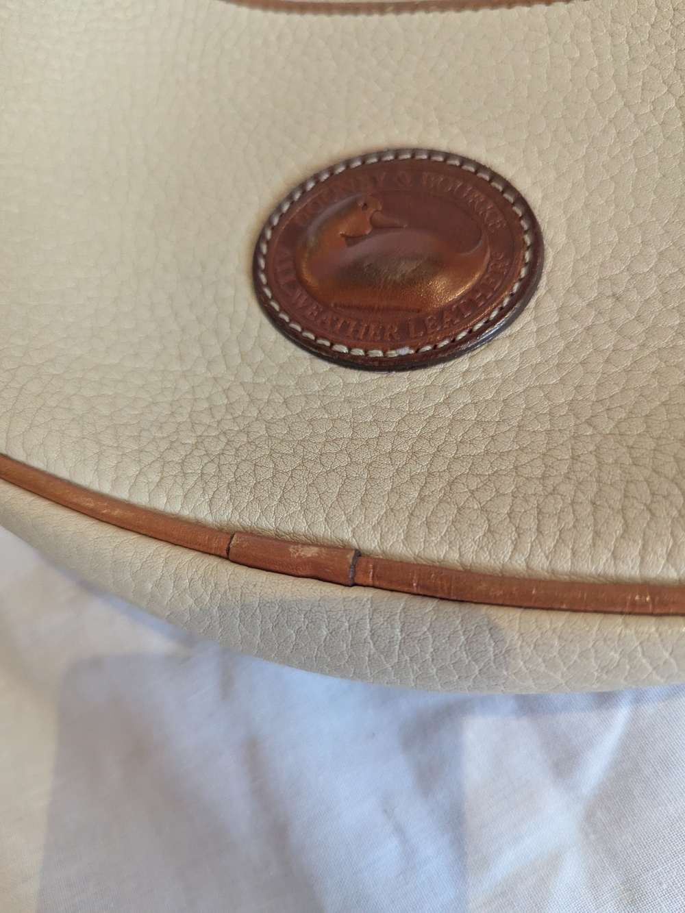 Vintage Dooney & Bourke Leather Cream Tan Crossbody Bag USA - Picture 5 of 12